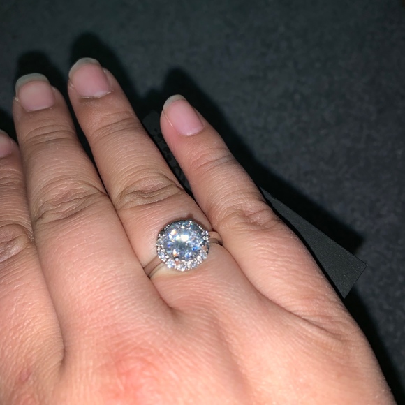 - Silver Plated CZ Ring Size 9 - Picture 3 of 6